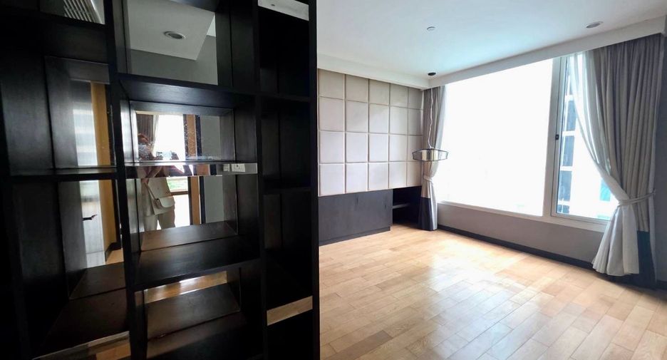 Condo en venta de 3 habitaciones en Pathum Wan, Bangkok