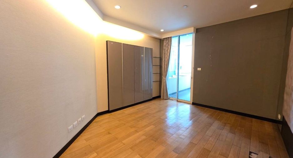 Condo en venta de 3 habitaciones en Pathum Wan, Bangkok