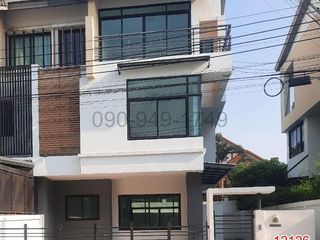For rent 5 bedrooms house in Bang Bua Thong, Nonthaburi