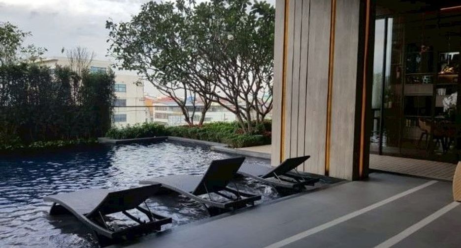 For rent 1 bed condo in Khlong Toei, Bangkok