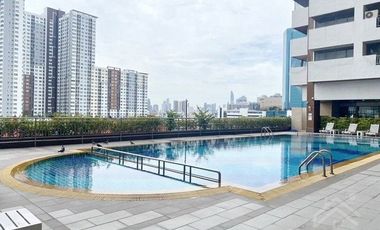 For sale 1 bed condo in Yan Nawa, Bangkok