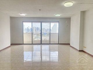出售 1 卧室 公寓 在 Yan Nawa, 曼谷