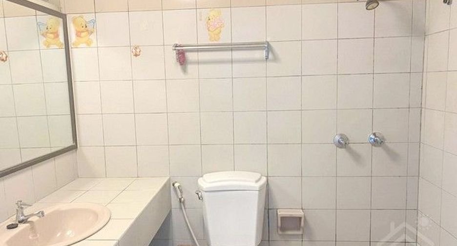For sale 1 bed condo in Yan Nawa, Bangkok