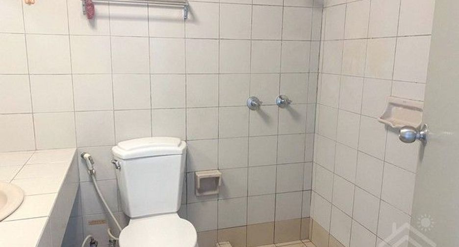 For sale 1 bed condo in Yan Nawa, Bangkok