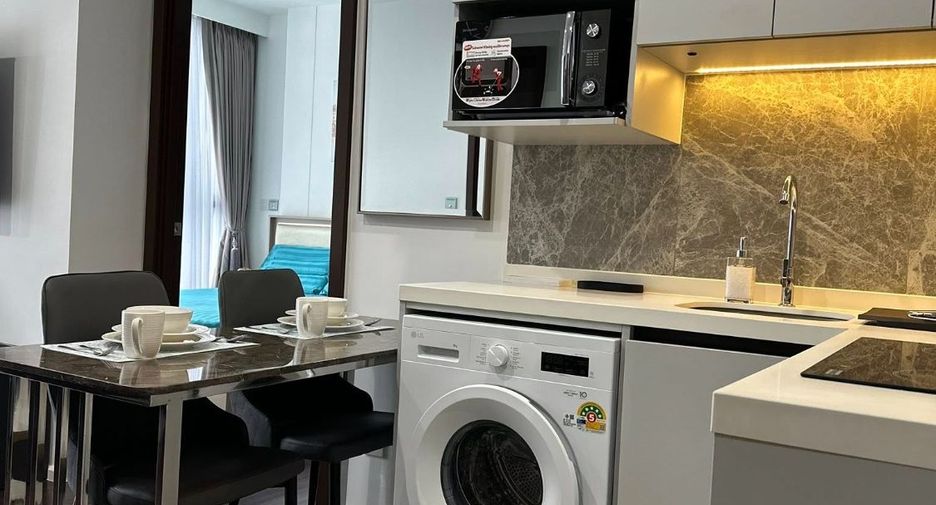 For rent 2 bedrooms condo in Bang Na, Bangkok