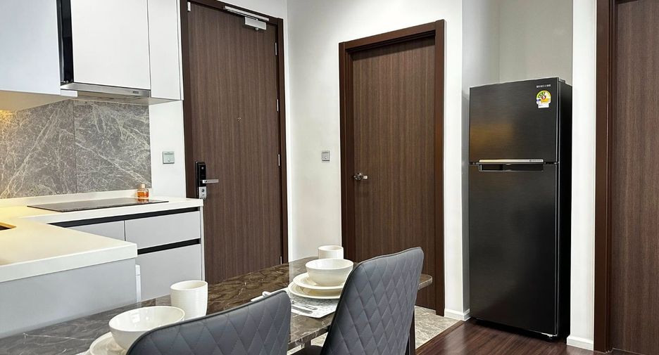 For rent 2 bedrooms condo in Bang Na, Bangkok