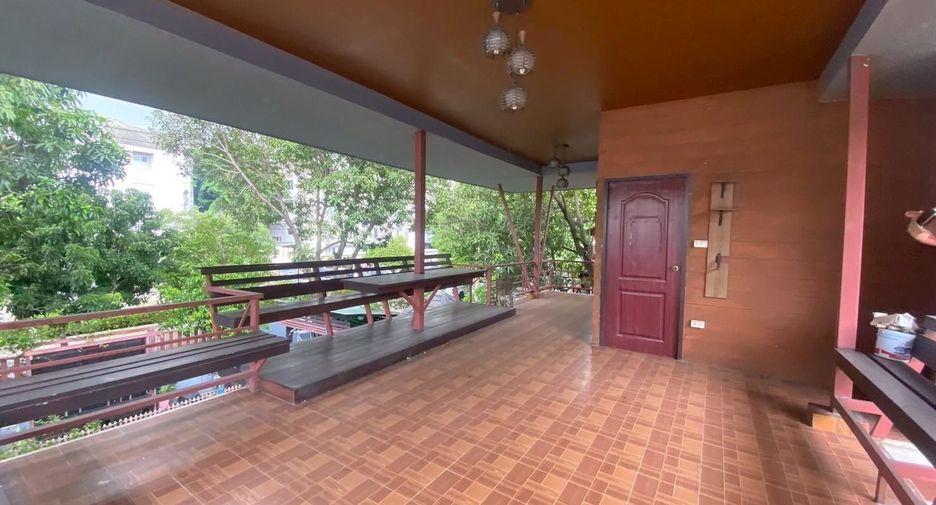 For sale 5 bedrooms house in Pak Kret, Nonthaburi