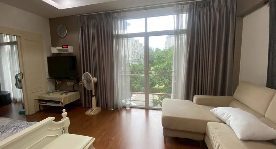 For sale 5 bedrooms house in Pak Kret, Nonthaburi