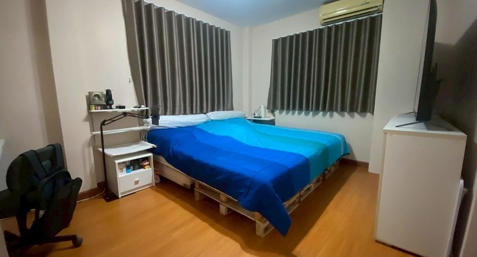 For sale 5 bedrooms house in Pak Kret, Nonthaburi
