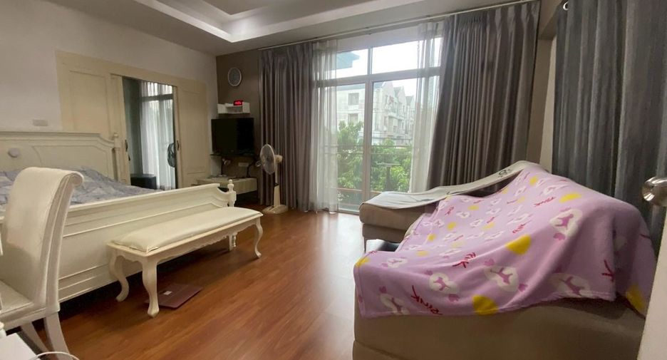 For sale 5 bedrooms house in Pak Kret, Nonthaburi