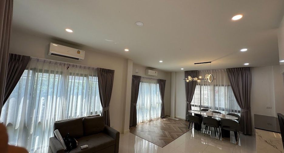 À vendre 4 chambres maison à Wang Thonglang, Bangkok