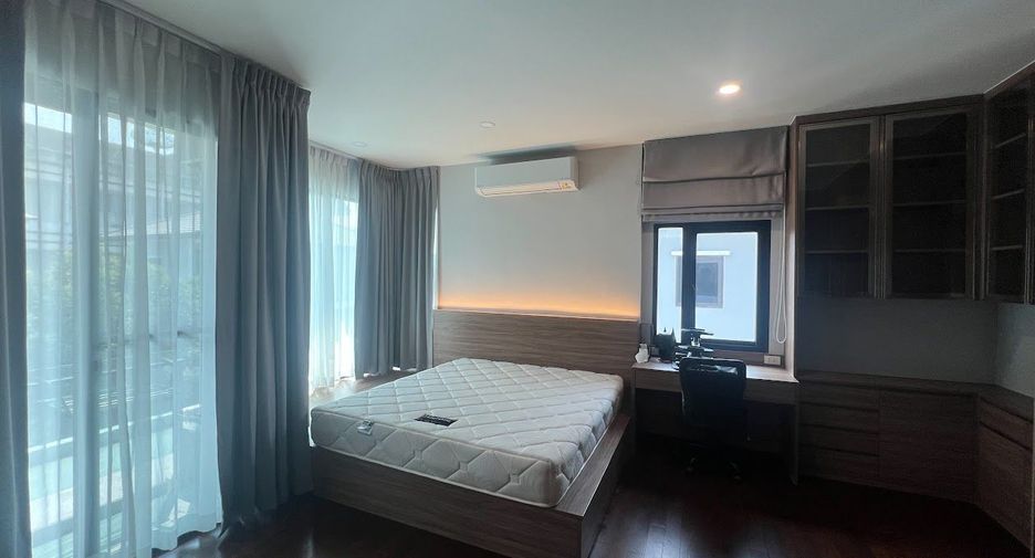 À vendre 4 chambres maison à Wang Thonglang, Bangkok