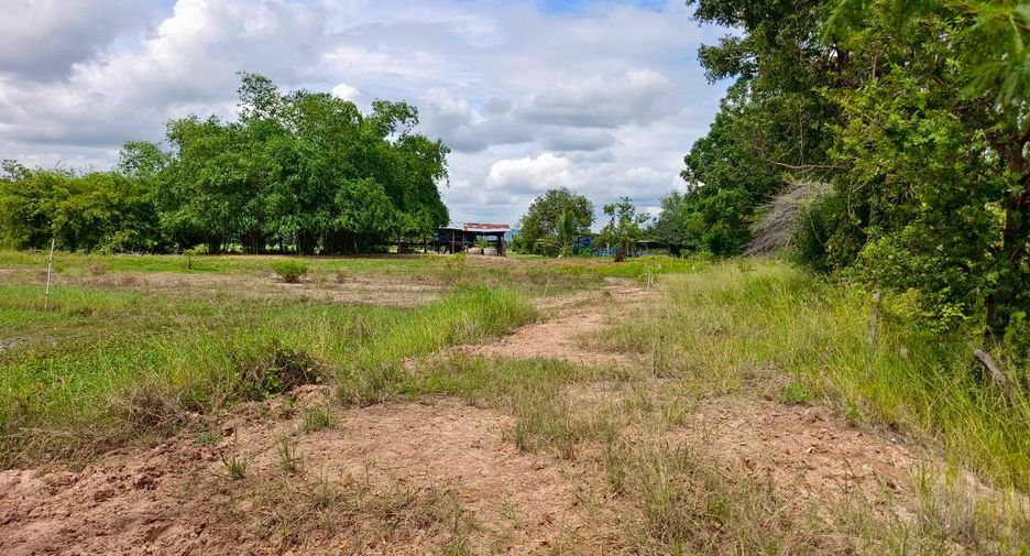Terreno en venta en Huai Krachao, Kanchanaburi