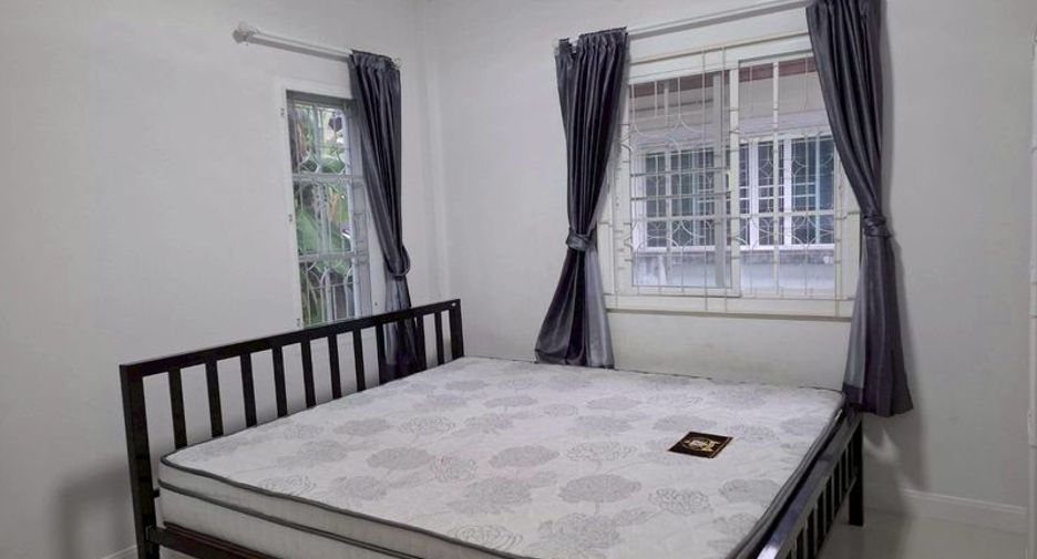 For rent 3 bedrooms house in Mueang Chiang Mai, Chiang Mai