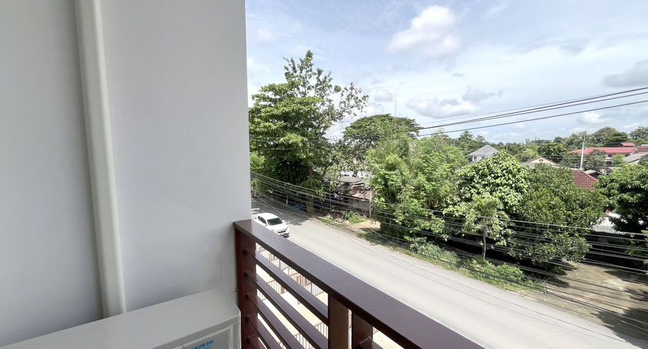 For rent 2 bedrooms townhouse in Mueang Chiang Mai, Chiang Mai