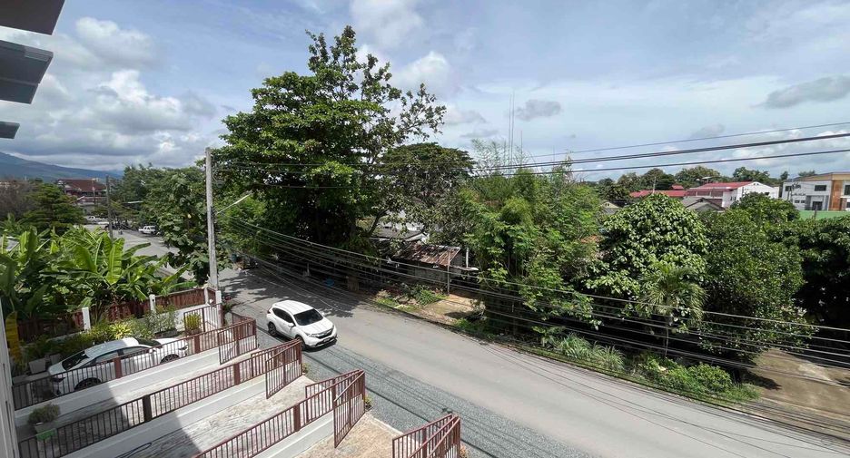 For rent 2 bedrooms townhouse in Mueang Chiang Mai, Chiang Mai