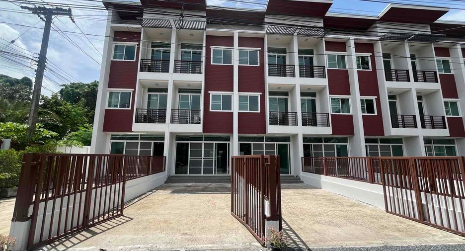 For rent 2 bedrooms townhouse in Mueang Chiang Mai, Chiang Mai