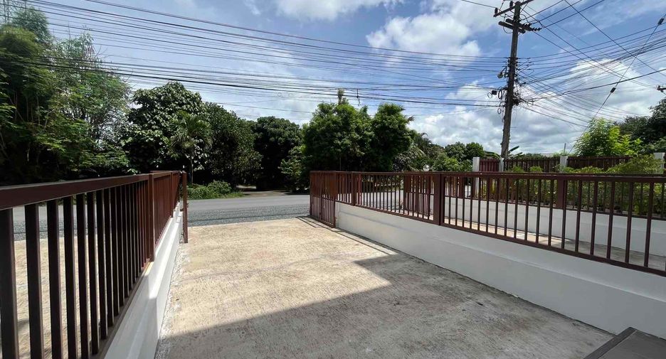 For rent 2 bedrooms townhouse in Mueang Chiang Mai, Chiang Mai