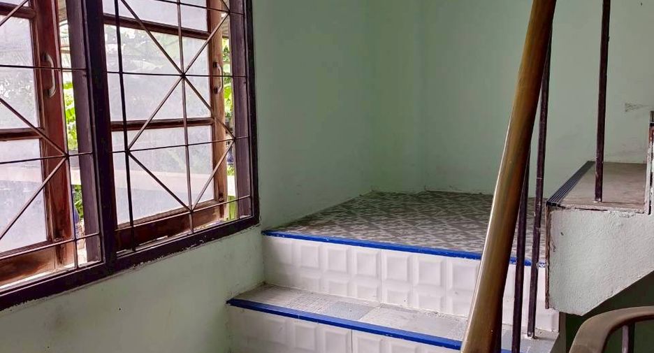 Local comercial en venta de 3 habitaciones en Mueang Nakhon Pathom, Nakhon Pathom