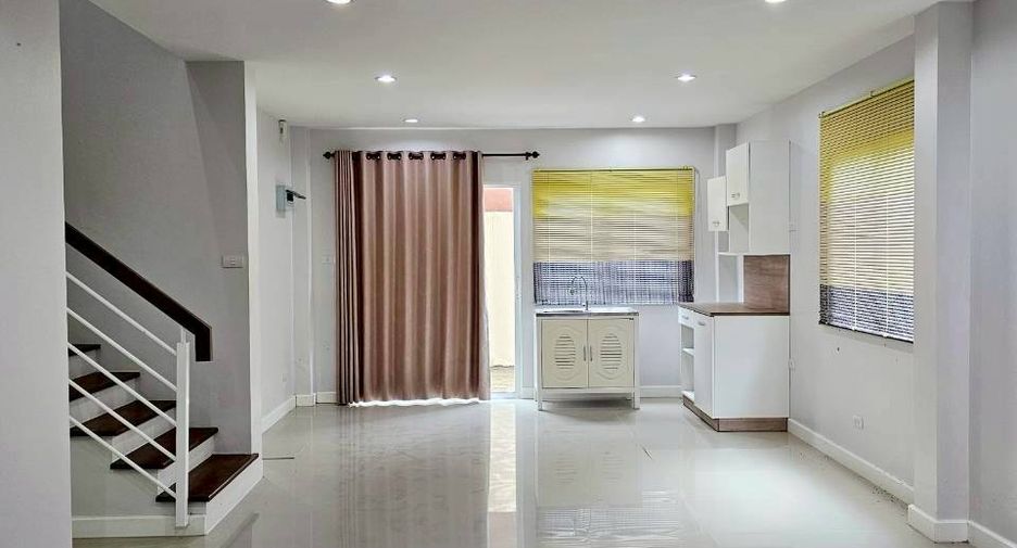 For sale 3 ベッドルーム townhouse in Mueang Krabi, Krabi