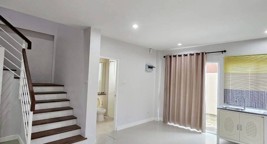 For sale 3 ベッドルーム townhouse in Mueang Krabi, Krabi