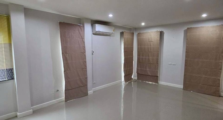For sale 3 ベッドルーム townhouse in Mueang Krabi, Krabi