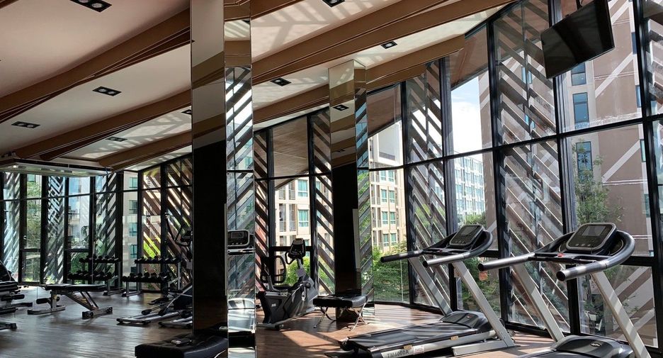 For sale 1 bed condo in Mueang Samut Prakan, Samut Prakan