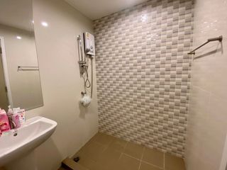 For sale 1 bed condo in Mueang Samut Prakan, Samut Prakan