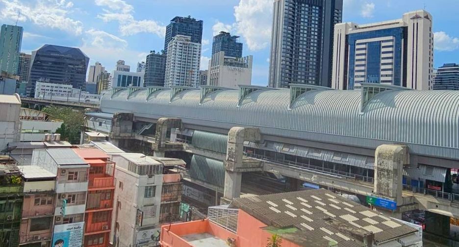 For sale 2 bedrooms condo in Ratchathewi, Bangkok