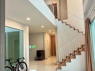 Haus zur Miete mit 5 Zimmer in Mueang Chiang Mai, Chiang Mai