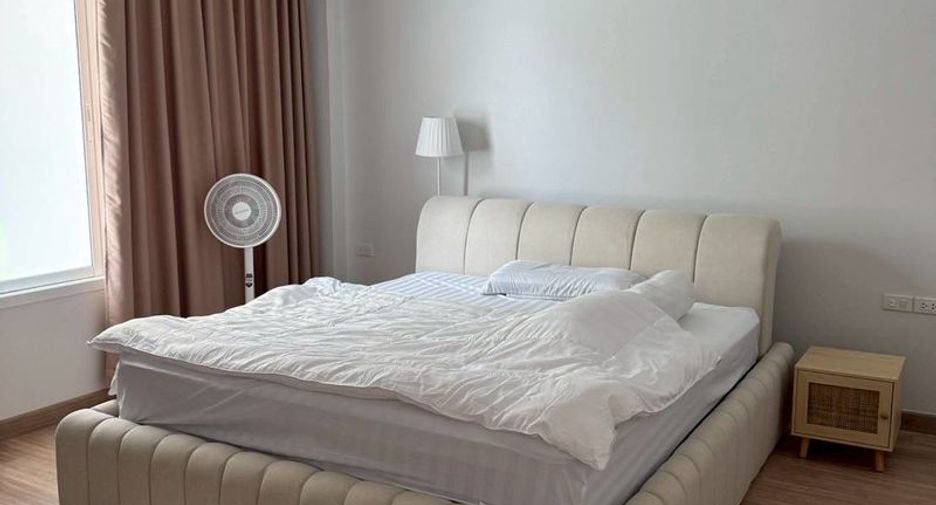For rent 5 bedrooms house in Mueang Chiang Mai, Chiang Mai