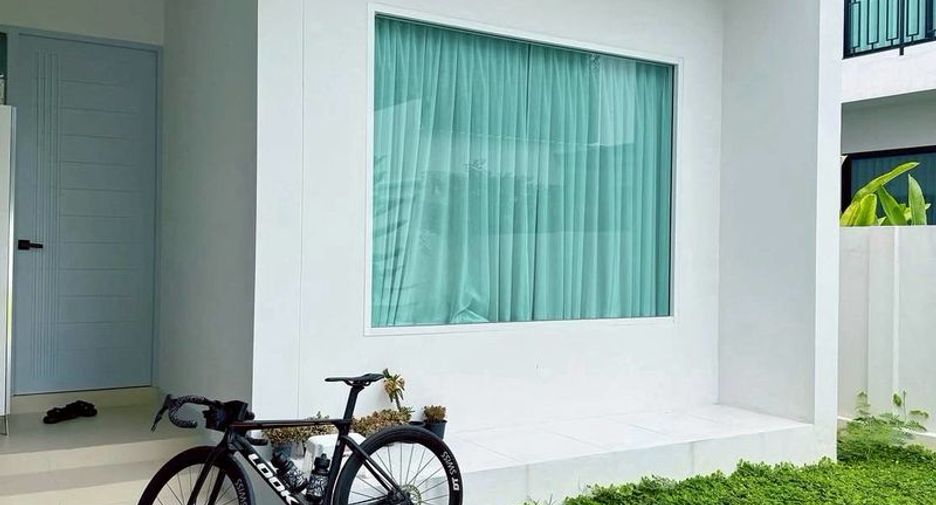 For rent 5 bedrooms house in Mueang Chiang Mai, Chiang Mai