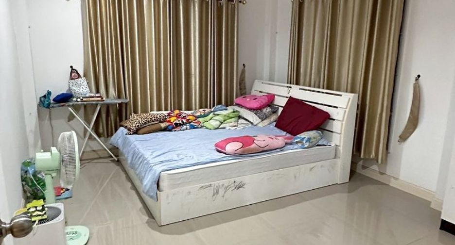 Casa en venta de 2 habitaciones en Phan Thong, Chonburi