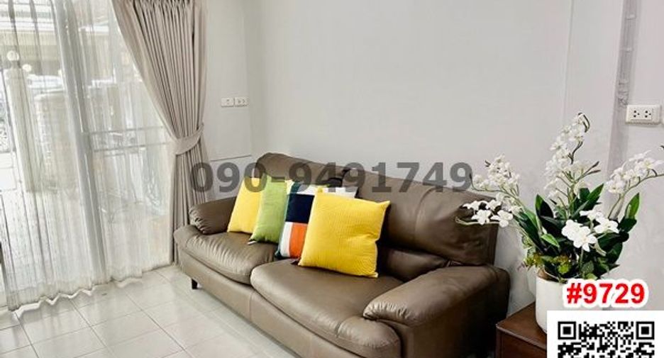 For rent 2 bedrooms townhouse in Bang Na, Bangkok