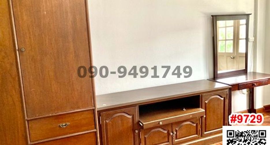For rent 2 bedrooms townhouse in Bang Na, Bangkok