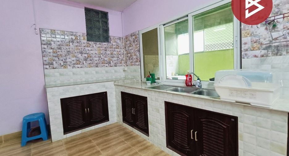 Local comercial en venta de 3 habitaciones en Mueang Chanthaburi, Chanthaburi