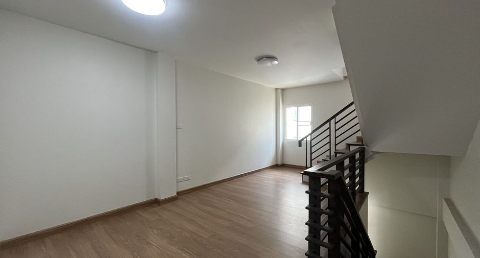 For rent studio townhouse in Mueang Chiang Mai, Chiang Mai