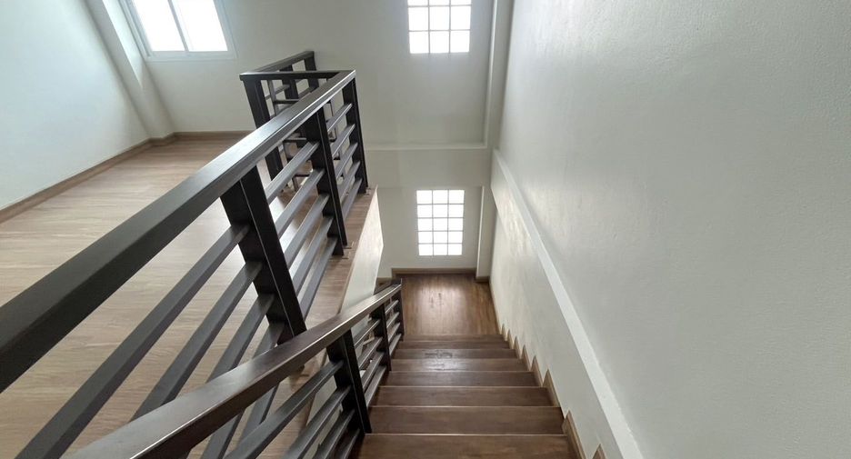 For rent studio townhouse in Mueang Chiang Mai, Chiang Mai