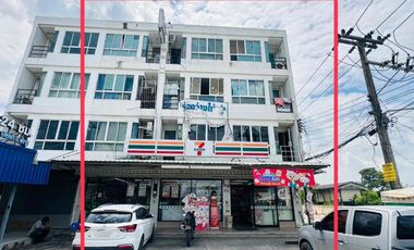 Gewerbefläche zum Kauf mit 9 Zimmer in Lam Luk Ka, Pathum Thani