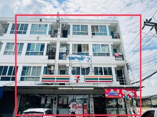For sale 9 bedrooms retail Space in Lam Luk Ka, Pathum Thani