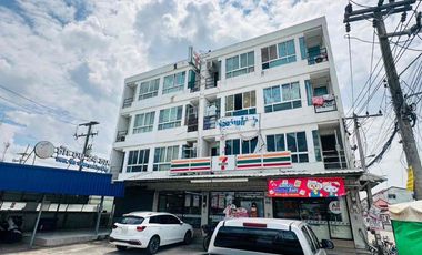 Local comercial en venta de 9 habitaciones en Lam Luk Ka, Pathum Thani