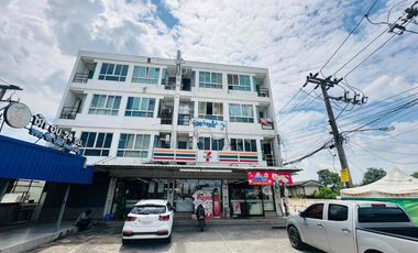 Local comercial en venta de 9 habitaciones en Lam Luk Ka, Pathum Thani