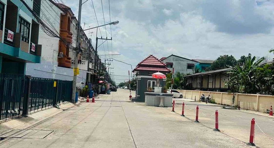 Gewerbefläche zum Kauf mit 9 Zimmer in Lam Luk Ka, Pathum Thani
