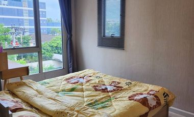 For rent 2 bedrooms condo in Huai Khwang, Bangkok
