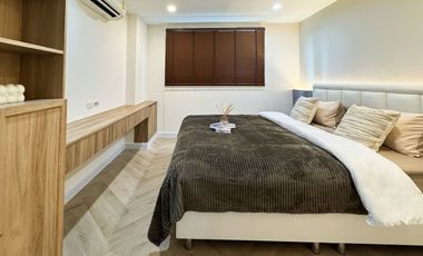 For sale 1 bed condo in Watthana, Bangkok