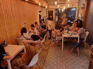 Hotel zur Miete und zum Kauf mit 28 Zimmer in Pathum Wan, Bangkok