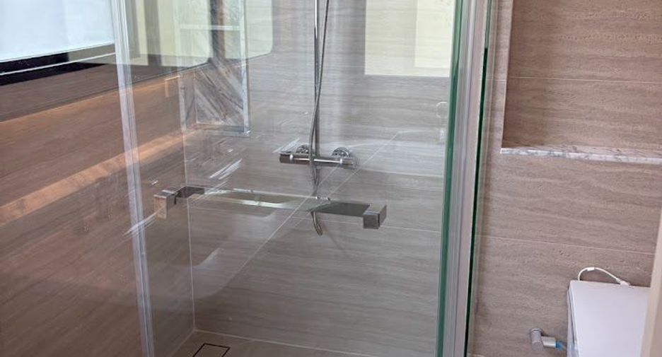 Haus zur Miete mit 4 Zimmer in Saphan Sung, Bangkok