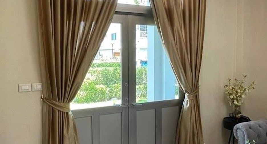 For sale 4 bedrooms house in Prawet, Bangkok