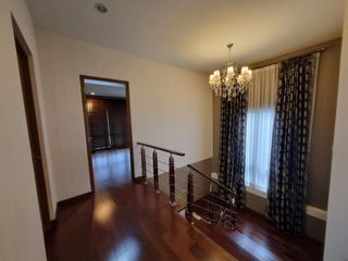 Продажа 3 спальни дом в Чатучак, Бангкок