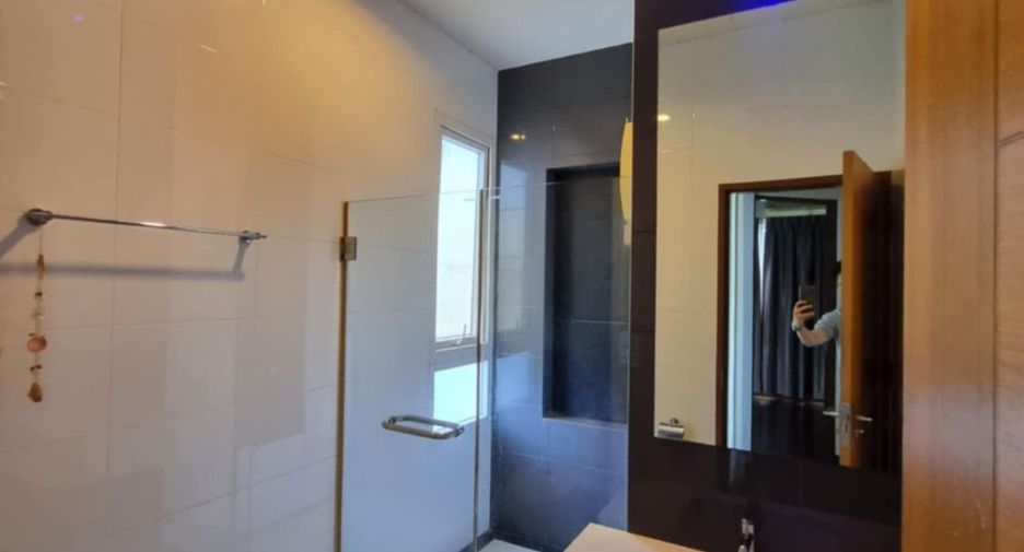 For sale 3 bedrooms house in Chatuchak, Bangkok